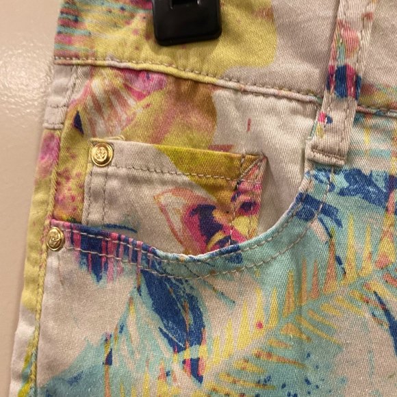 Nicki Minaj Multicolor Floral Shorts Size 9/10 - Picture 6 of 10